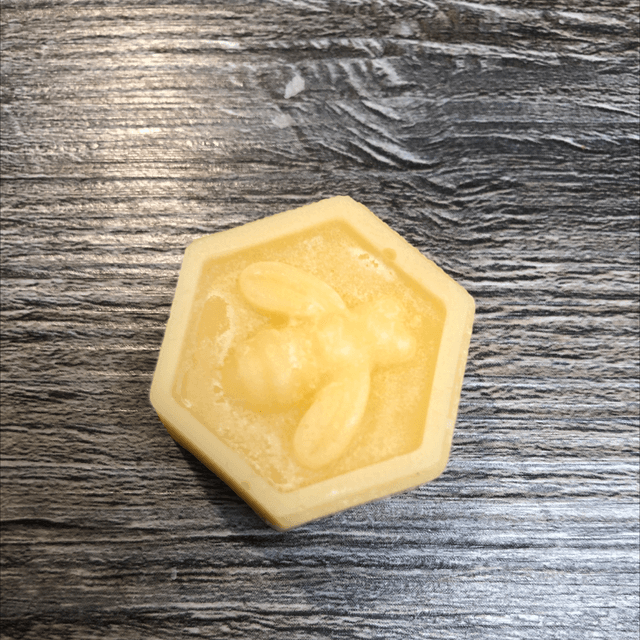 Scented beeswax melts 4pc